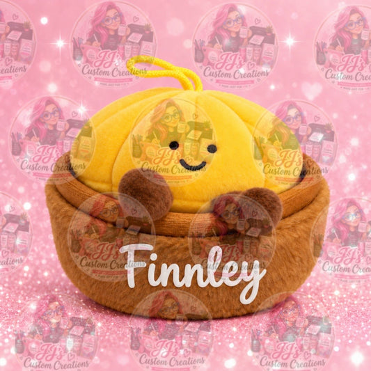 Yellow 20 cm personalised dumpling plush in brown basket